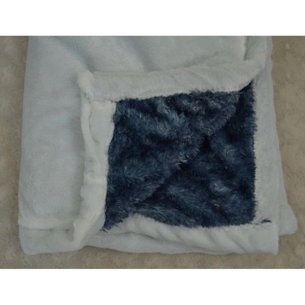 Momentum Brands Baby Blanket White Blue Plush Soft Security Lovey